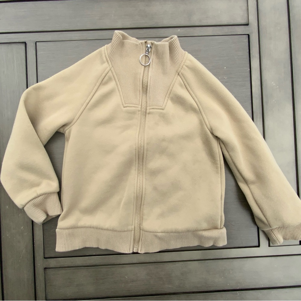 Excellent Condition Boys Dressy Sweatshirt Size 120 (5/6)